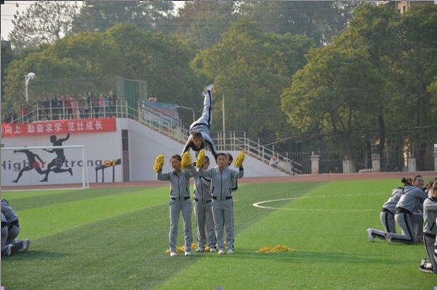 彰显青春风采，争做阳光少年